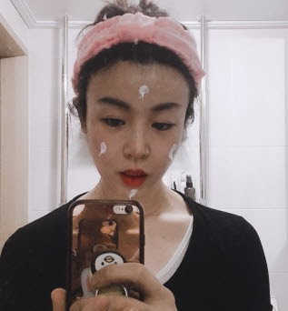 아크웰 아크네 클리어링 딥 클렌징 폼 — 5점을 준 리뷰어가 2018년 12월 올린 사용 사진