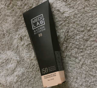 데이셀코스메틱 메디 랩 블랙로즈 블로썸 비비 50g — 4.83점을 준 리뷰어가 2017년 6월 올린 사용 사진