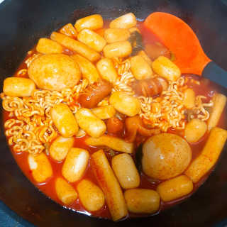 미쓰리떡볶이 just 10 min 패키지 — 5점을 준 리뷰어가 2018년 5월 올린 사용 사진