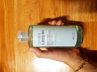 (주)에네스티 그린 티트리 딥 클렌징 워터 300ml — 4.5점을 준 리뷰어가 2019년 11월 올린 사용 사진