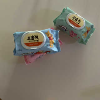 보솜이 아기물티슈 베이비케어 푸에디션 캡 74매 10입 — 5점을 준 리뷰어가 2019년 4월 올린 사용 사진
