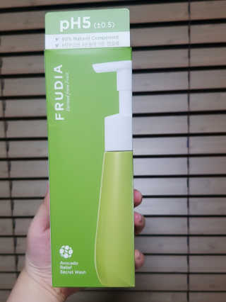 [후르디아] 아보카도 약산성 비건 여성 청결제 — 5점을 준 리뷰어가 2019년 6월 올린 사용 사진
