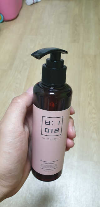 비밀 프리미엄 이너클렌저 - 로즈골드 — 5점을 준 리뷰어가 2019년 7월 올린 사용 사진