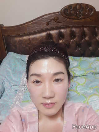 Verber 베르베르 라벤더 톤업크림 — 4점을 준 리뷰어가 2019년 8월 올린 사용 사진