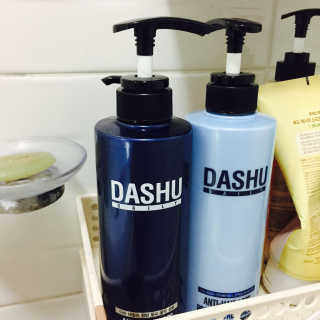 다슈코리아 다슈 데일리 한방 두피 골드 샴푸 500ml — 5점을 준 리뷰어가 2017년 10월 올린 사용 사진