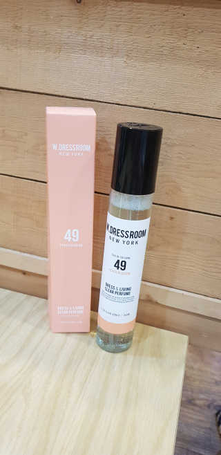 더블유드레스룸 드레스퍼퓸 150ml — 4.33점을 준 리뷰어가 2018년 10월 올린 사용 사진