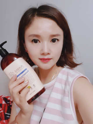 아미니 오일워시 시리즈 400ml（3종 중 1종 랜덤발송 — 4.5점을 준 리뷰어가 2019년 7월 올린 사용 사진