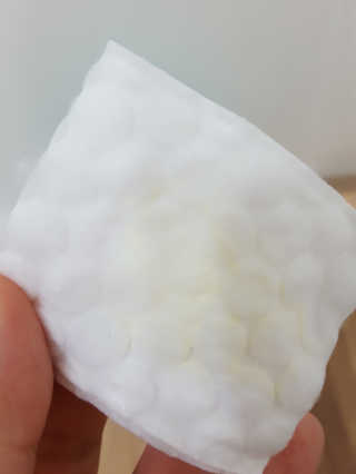 이솔화장품 이솔 세범 리스 포어 토너 200ml — 4.67점을 준 리뷰어가 2018년 8월 올린 사용 사진