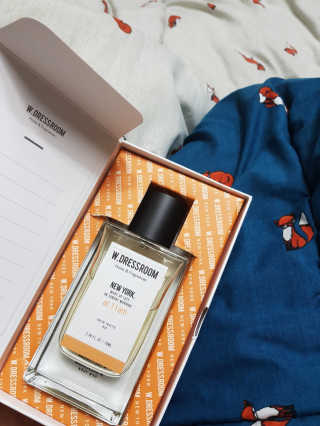 더블유드레스룸 퍼퓸 EDT 70ml — 3.33점을 준 리뷰어가 2018년 10월 올린 사용 사진