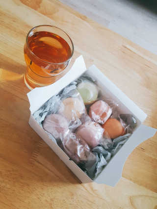 M카롱 반할만큼 달콤한 수제마카롱 — 3.67점을 준 리뷰어가 2018년 5월 올린 사용 사진