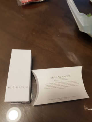 ROSE BLANCHE 로제블랑쉐 인텐시브 수딩 세럼 — 5점을 준 리뷰어가 2019년 7월 올린 사용 사진