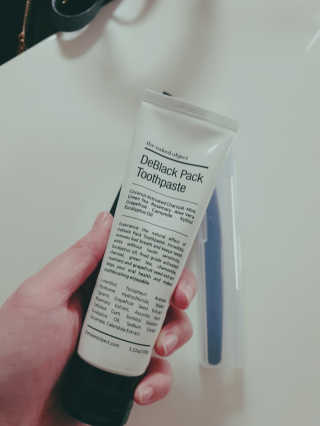 the naked object 디블랙팩치약 디블랙칫솔 세트 — 3점을 준 리뷰어가 2019년 12월 올린 사용 사진