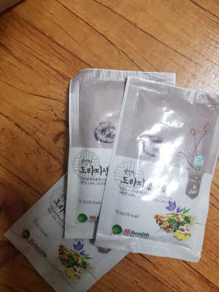 [하이헬스] 환절기에 좋은 참진한 도라지생강즙 30포 — 4.5점을 준 리뷰어가 2019년 11월 올린 사용 사진