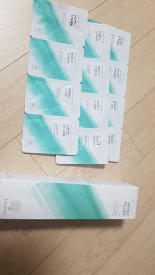 뷰디아니 지친 내 피부를 위한 첫 수분 모이스트 01 토너 — 5점을 준 리뷰어가 2018년 5월 올린 사용 사진