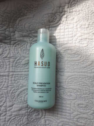 셀리본 하수오 내츄럴 프리벤션 탈모관리 샴푸 300ml — 4점을 준 리뷰어가 2019년 11월 올린 사용 사진