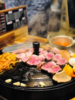 [화덕고깃간 마곡발산점] 화덕삼겹살2인분 — 5점을 준 리뷰어가 2018년 11월 올린 사용 사진