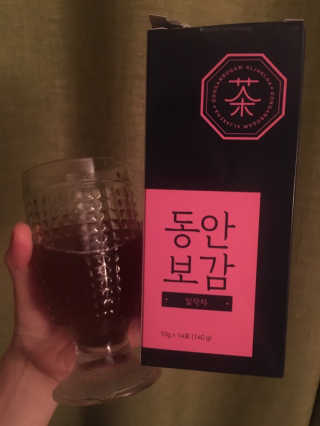 동안보감 얼작차 붓기를 빼주는 동안보감 한방 프리미엄 얼작차 — 5점을 준 리뷰어가 2019년 10월 올린 사용 사진