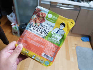 뜰아채유통 춘천닭갈비덮밥소스와 머쉬마루 버섯 — 4.33점을 준 리뷰어가 2018년 10월 올린 사용 사진