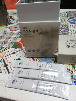 [하우투잇] 뤼에르 쿠르브 블랙 10ml x 30포 총 300ml — 4.5점을 준 리뷰어가 2020년 3월 올린 사용 사진