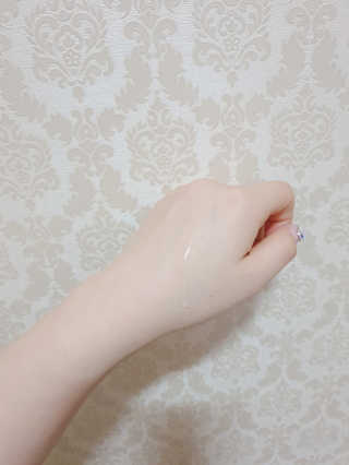 스킨그래머 슈퍼 굿 리페어 에센스 — 3.5점을 준 리뷰어가 2019년 4월 올린 사용 사진