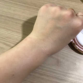 쏘내추럴 밀착 착붙 픽스쿠션 — 5점을 준 리뷰어가 2019년 8월 올린 사용 사진