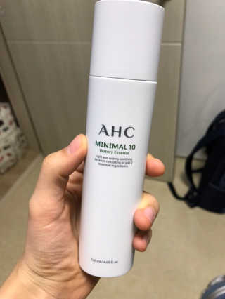 AHC 에이 에이치 씨 미니멀 10 워터리 에센스 — 4점을 준 리뷰어가 2018년 12월 올린 사용 사진