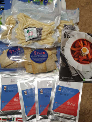 잠실맛집,홍코너떡볶이가우리집에[옛날맛,짜장맛옵션] — 5점을 준 리뷰어가 2019년 11월 올린 사용 사진