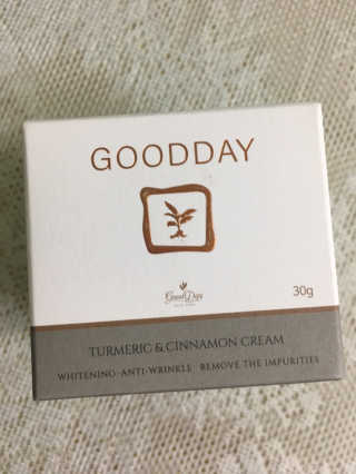 GoodDay Skincare GoodDay 강황 크림 — 5점을 준 리뷰어가 2019년 8월 올린 사용 사진