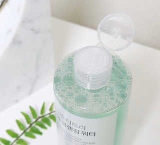 (주)에네스티 그린 티트리 딥 클렌징 워터 300ml — 4점을 준 리뷰어가 2019년 11월 올린 사용 사진