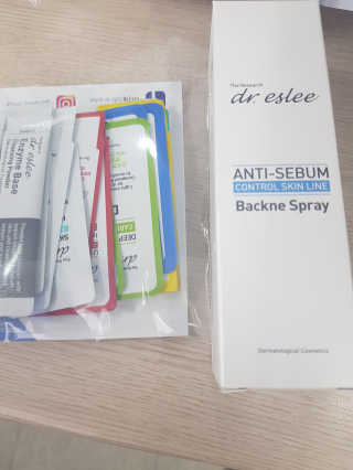 dr.eslee 안티세범 백크네 스프레이 — 3.5점을 준 리뷰어가 2019년 3월 올린 사용 사진