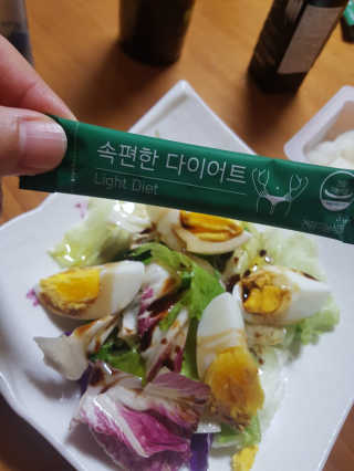 네츄럴굿띵스 속편한 다이어트 30포 — 4점을 준 리뷰어가 2019년 8월 올린 사용 사진
