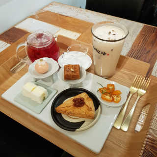 [맛을그리다 by 예빈당] 코리안디저트 세트 + 음료2잔 — 5점을 준 리뷰어가 2019년 11월 올린 사용 사진