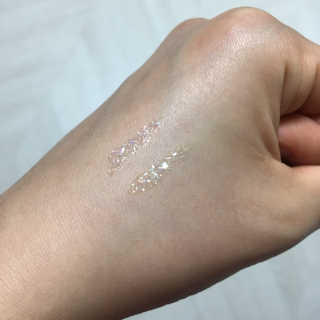 [블랙루즈] 펄블리 아이 글리터 2종 — 4.5점을 준 리뷰어가 2019년 1월 올린 사용 사진