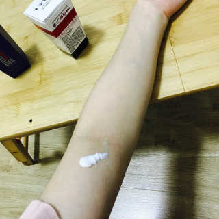 플렉스파워에이더블유에스 리커버리크림 30ml — 2.33점을 준 리뷰어가 2017년 9월 올린 사용 사진