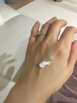 오르힐 울트라레이어 크림 — 4.5점을 준 리뷰어가 2020년 2월 올린 사용 사진