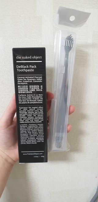 the naked object 디블랙팩치약 디블랙칫솔 세트 — 5점을 준 리뷰어가 2019년 1월 올린 사용 사진