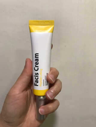 파시스 펩타이드 리프팅 크림 — 4점을 준 리뷰어가 2018년 12월 올린 사용 사진
