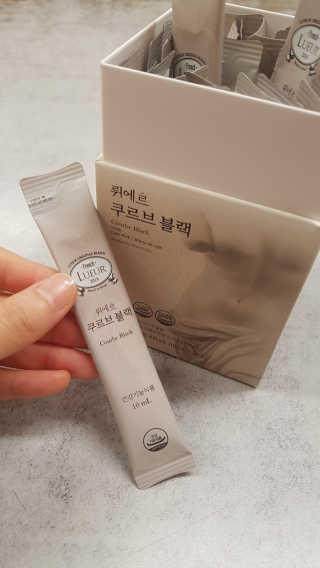 [하우투잇] 뤼에르 쿠르브 블랙 10ml x 30포 총 300ml — 2.5점을 준 리뷰어가 2020년 3월 올린 사용 사진