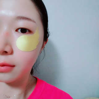 푸츄푸츄 Real repair skin cell premium patch — 5점을 준 리뷰어가 2018년 10월 올린 사용 사진