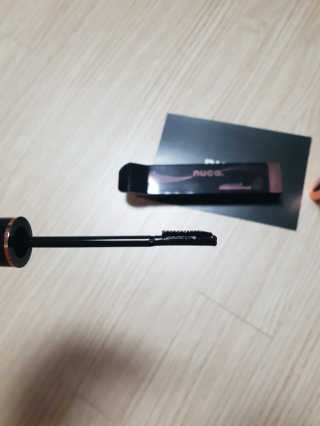 누카 nuca fix-me long and curl mascara — 4.67점을 준 리뷰어가 2018년 5월 올린 사용 사진