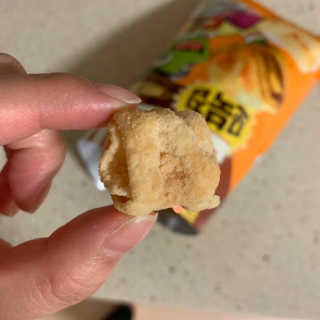 꼬북칩 달콩인절미맛 12봉지 — 5점을 준 리뷰어가 2019년 12월 올린 사용 사진