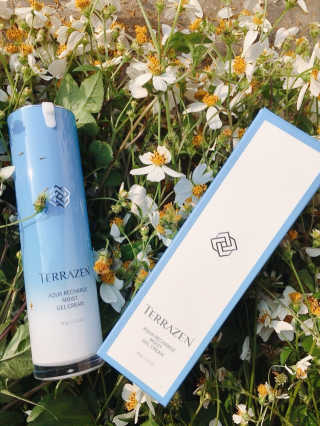 SAIGON BEAUTY SHOW가있는 K-BEAUTY BOX_White — 4.5점을 준 리뷰어가 2020년 2월 올린 사용 사진