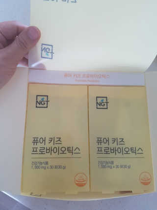네츄럴굿띵스 퓨어 키즈 프로바이오틱스 60포 — 5점을 준 리뷰어가 2019년 5월 올린 사용 사진
