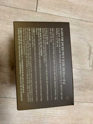 토니모리 프롬 강화 맑은 약쑥 두 겹 진정 크림 — 5점을 준 리뷰어가 2019년 9월 올린 사용 사진