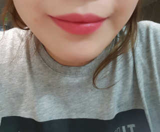 [블랙루즈] 로즈 벨벳 립스틱 택1+랜덤1 — 4.5점을 준 리뷰어가 2019년 1월 올린 사용 사진