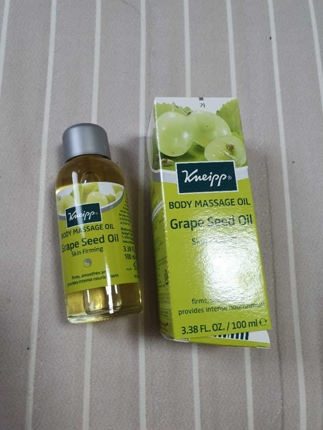 [크나이프] 그레이프씨드 슬리밍 마사지오일 100ml 리뷰 사진