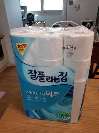 잘풀리는집 더 도톰한 3겹 데코 30롤 — 5점을 준 리뷰어가 2018년 5월 올린 사용 사진