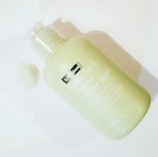 바이 위시트랜드 Green Tea Powder Wash — 5점을 준 리뷰어가 2018년 1월 올린 사용 사진