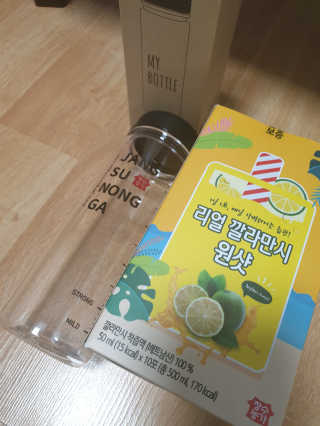 장수농가 리얼깔라만시 원샷 50ml 10팩+보틀 — 5점을 준 리뷰어가 2019년 4월 올린 사용 사진