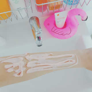 에버앤에버 워너비 퍼펙트 클리어 헤어 리무벌크림 다리+바디용 — 3.33점을 준 리뷰어가 2018년 6월 올린 사용 사진